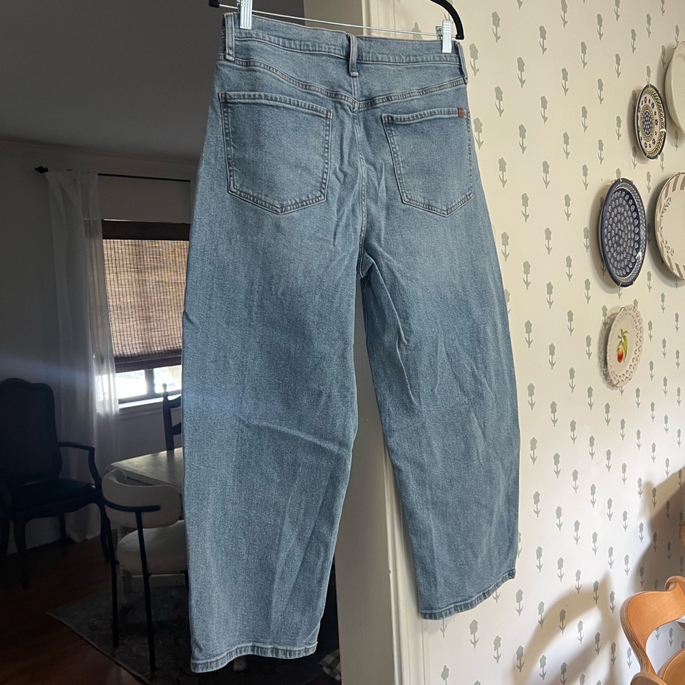 Jessica Simpson Myrtle barrel leg jeans - Picture 6 of 8